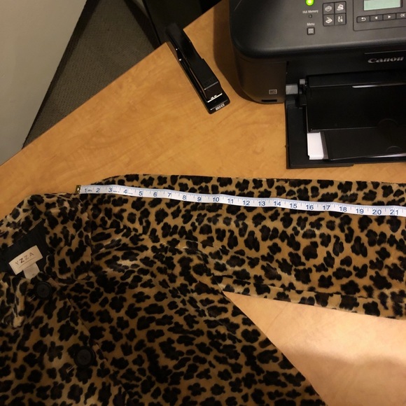 Faux Leopard Cropped Jacket - Picture 6 of 6